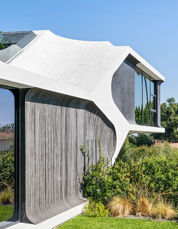 this modern house has a concrete slab like roof on VTQDTXZ
